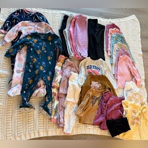 Toddler girl clothes bundle - size 2T